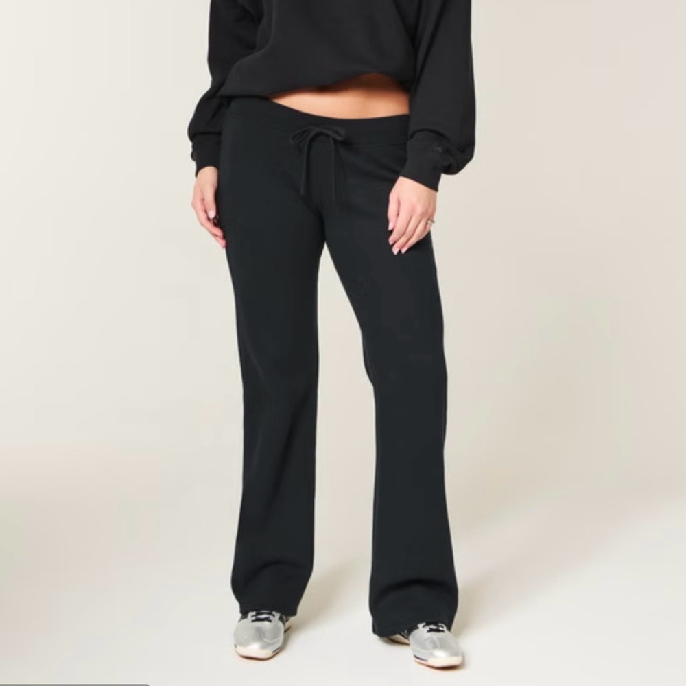 *NEW*  Hollister Black Casual Pants